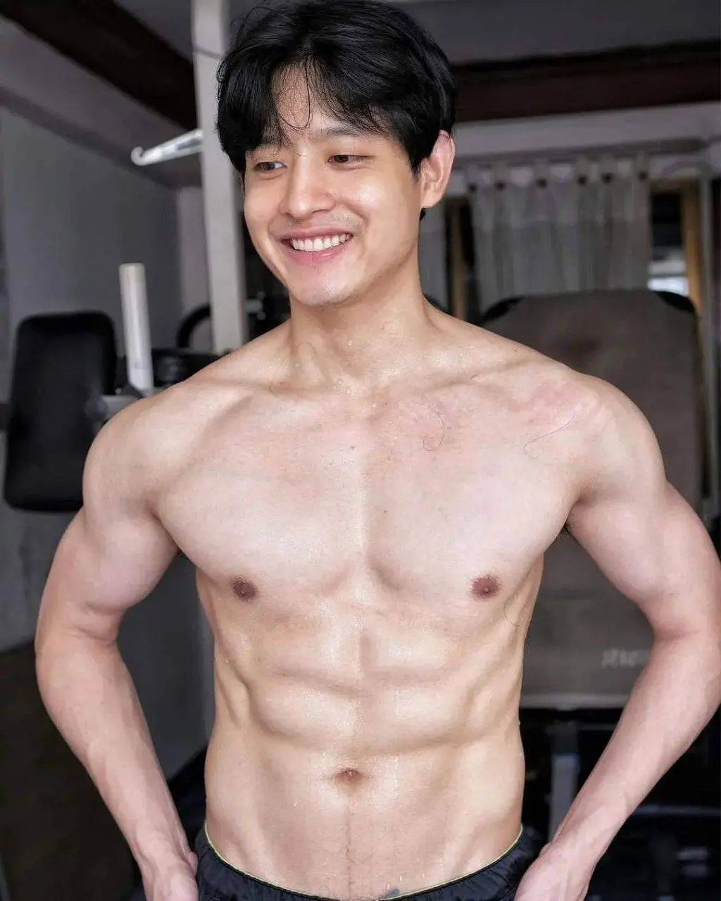 ตาย่าน ย่านเคียว