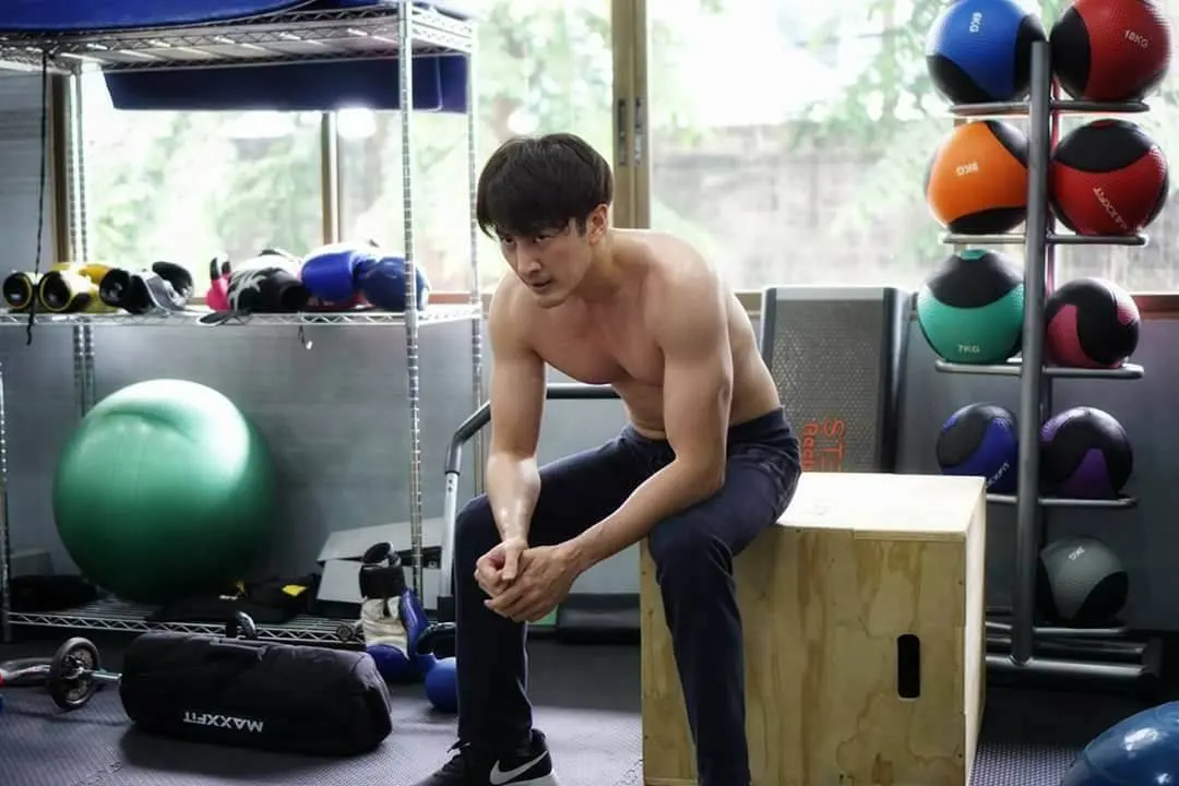 ตาย่าน ย่านเคียว