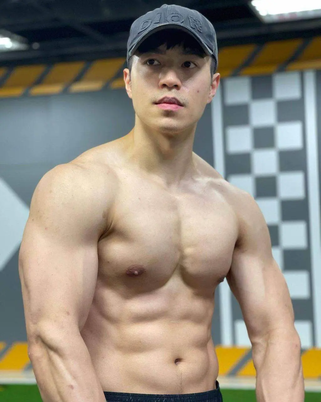 อยากกัดดูดเลีย