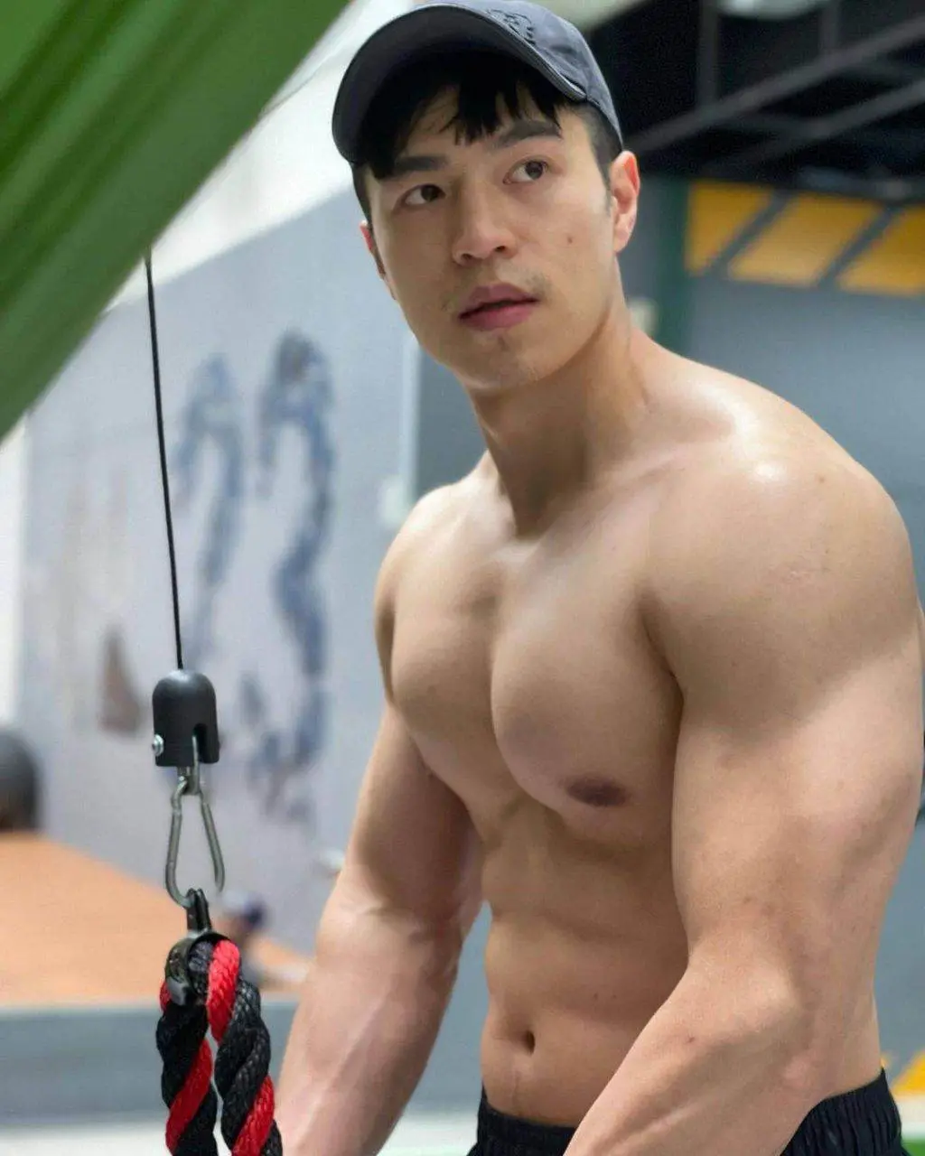 อยากกัดดูดเลีย