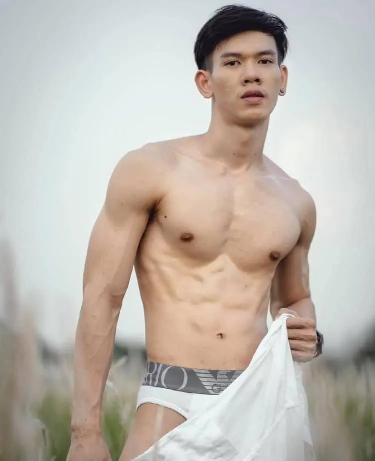 ขุนแผนแสนสะท้าน
