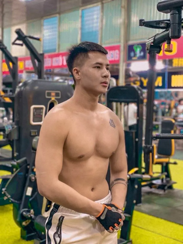ตี๋น้อย รักสุขภาพ ฟิตเนส.