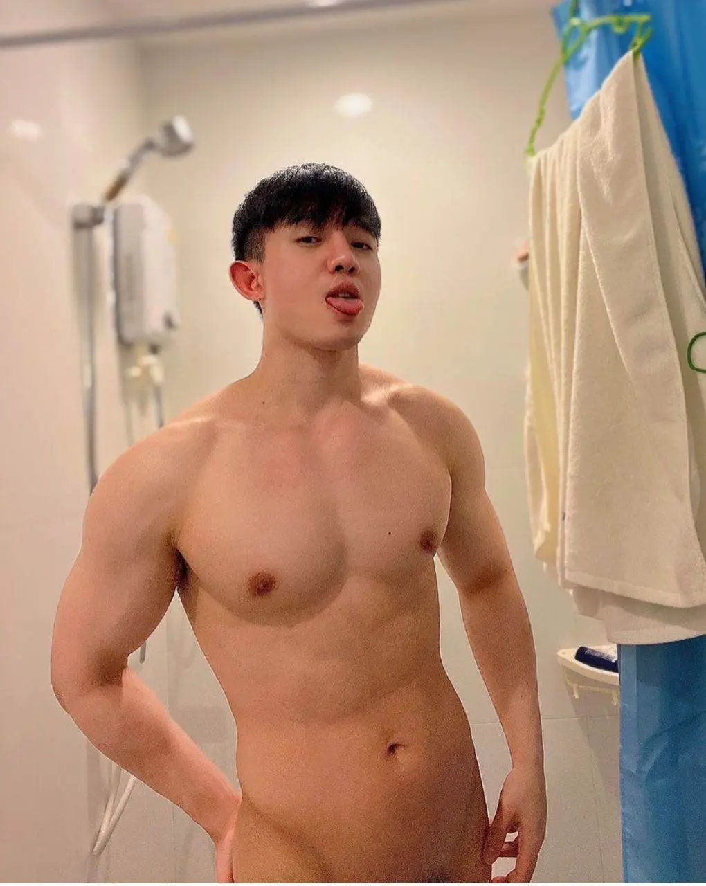 หนุ่มลูกครึ่งเวียดนาม