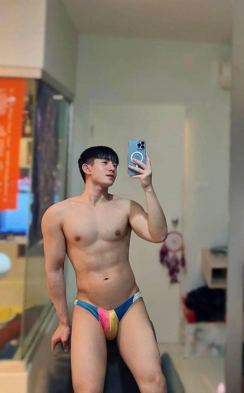 หนุ่มลูกครึ่งเวียดนาม
