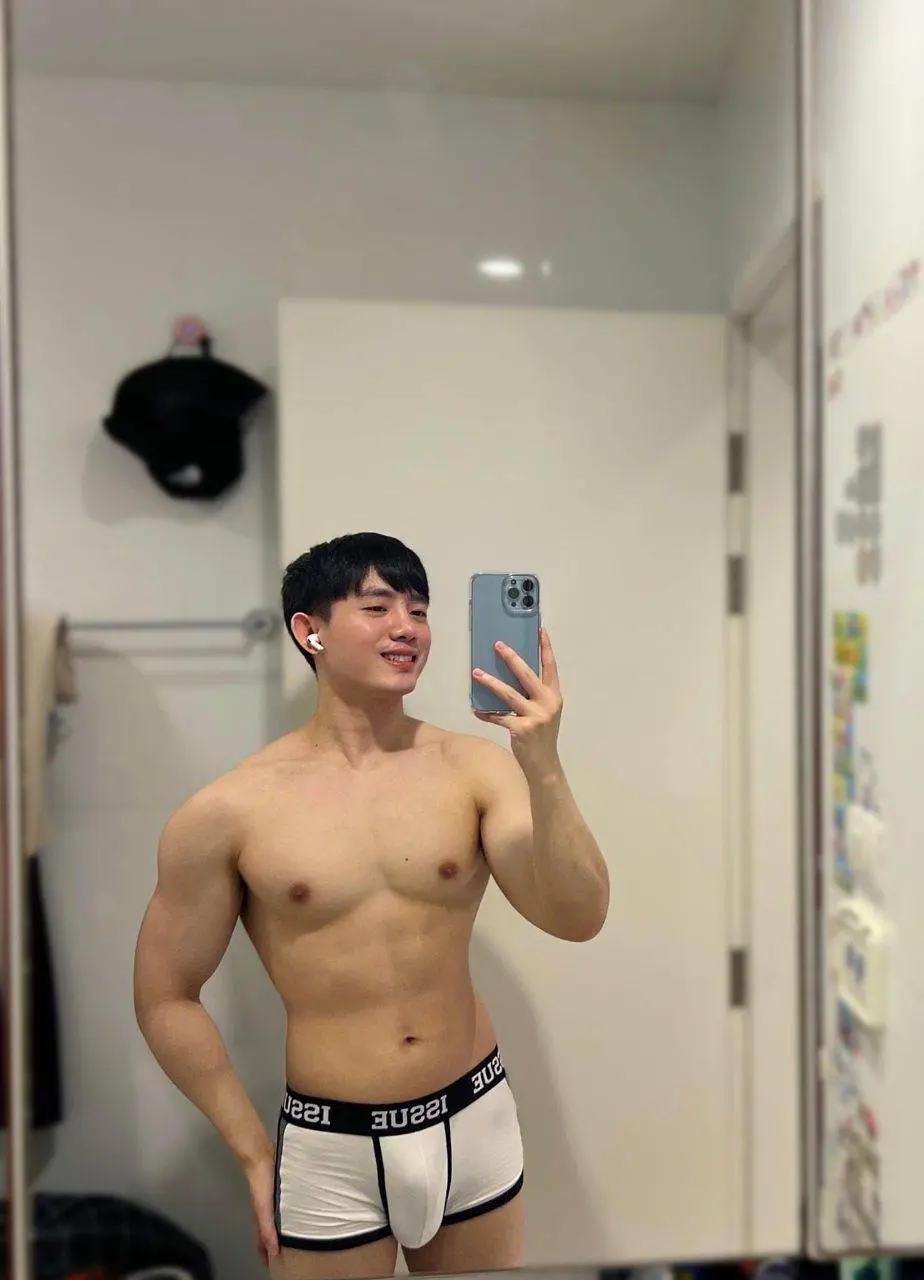หนุ่มลูกครึ่งเวียดนาม