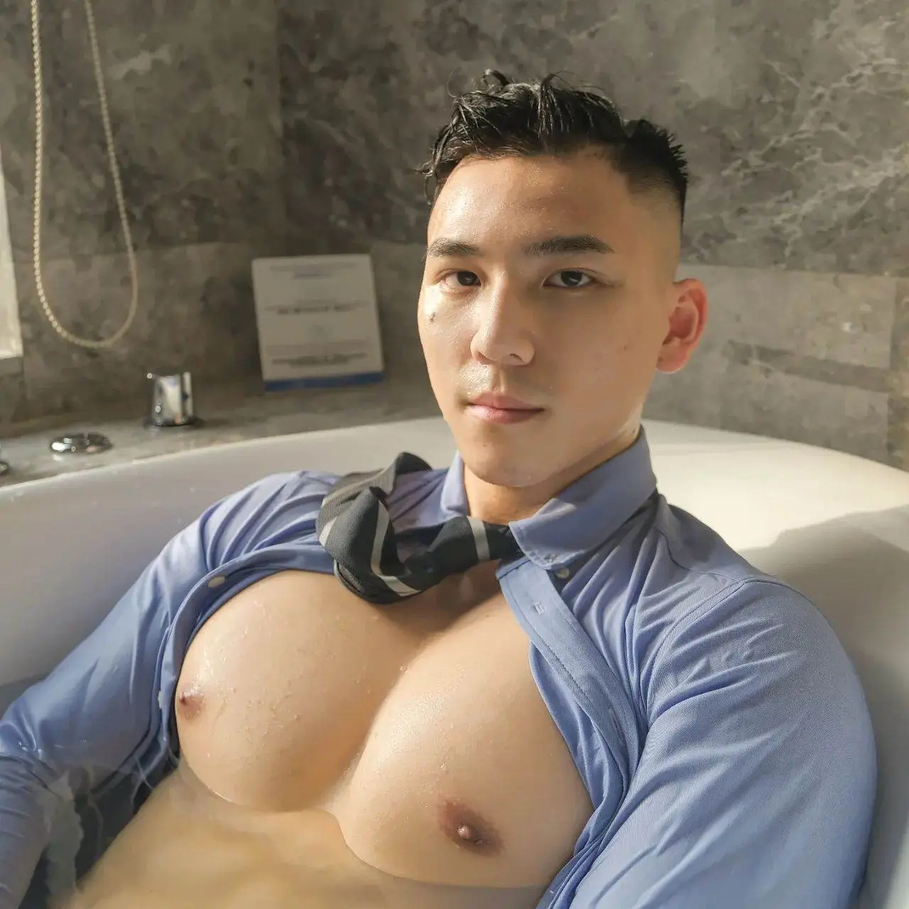หล่อแห่งชาติ สิงคโปร์