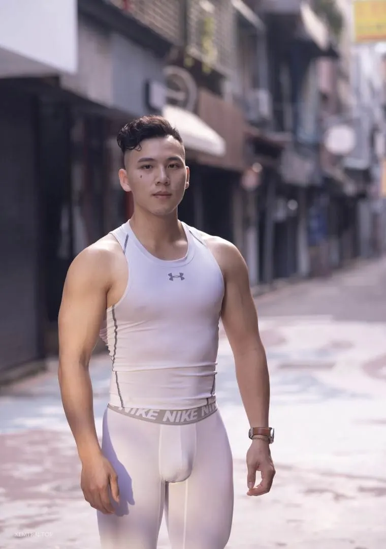 หล่อแห่งชาติ สิงคโปร์