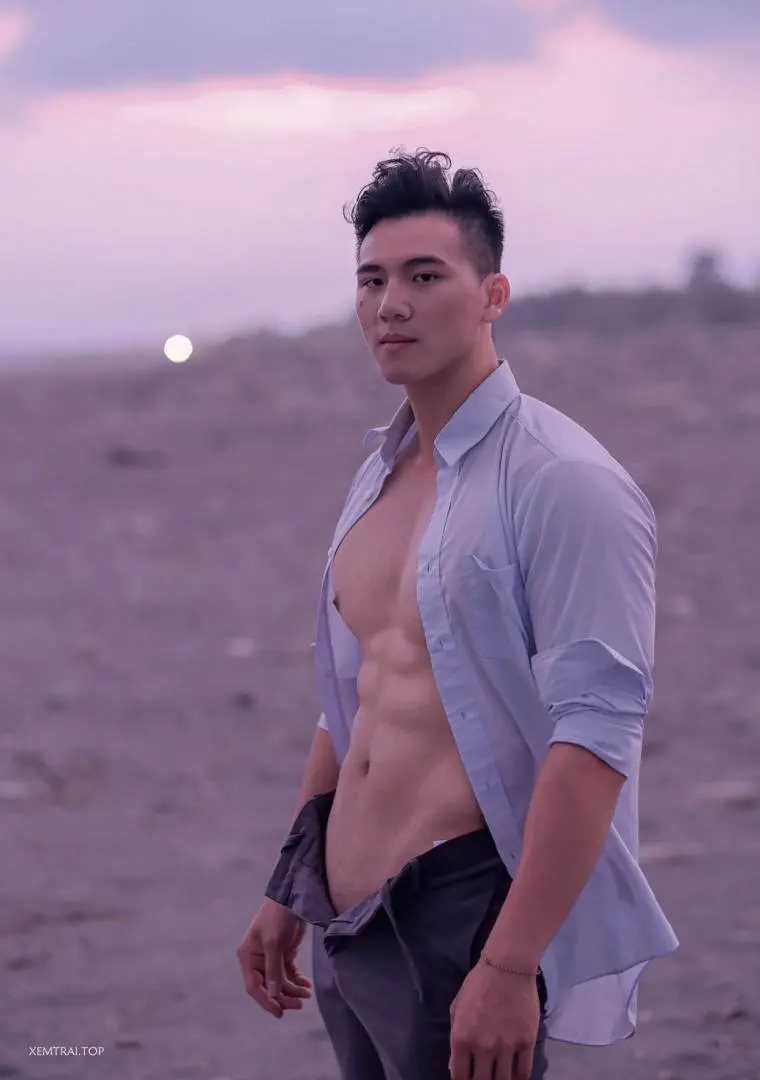 หล่อแห่งชาติ สิงคโปร์