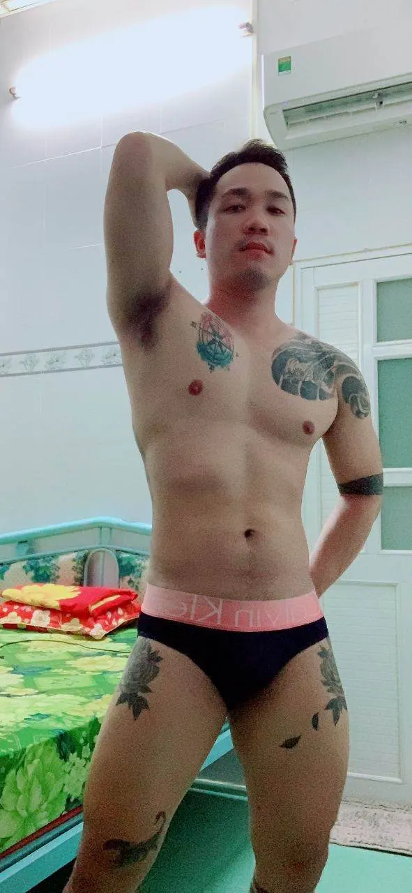 หนุ่มงานดี นางเอกหนัง gay. อยากรุกเจอกันที่โรงแรม