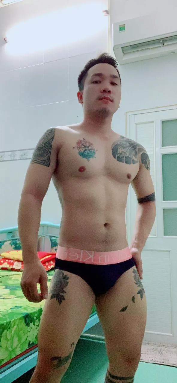 หนุ่มงานดี นางเอกหนัง gay. อยากรุกเจอกันที่โรงแรม
