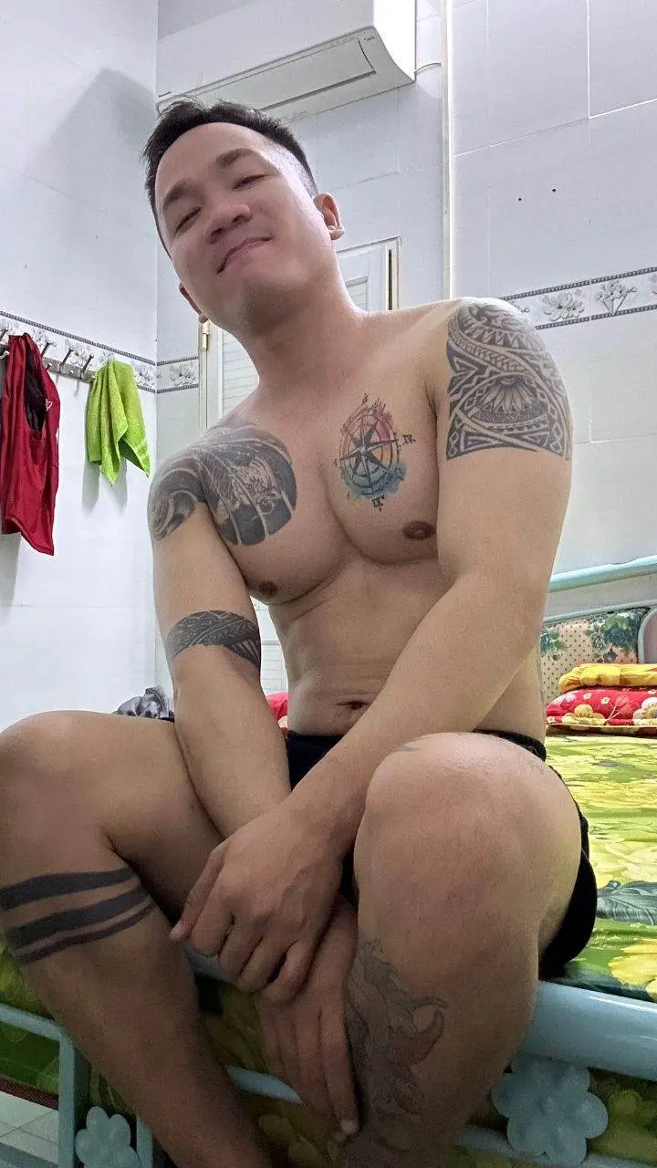 หนุ่มงานดี นางเอกหนัง gay. อยากรุกเจอกันที่โรงแรม