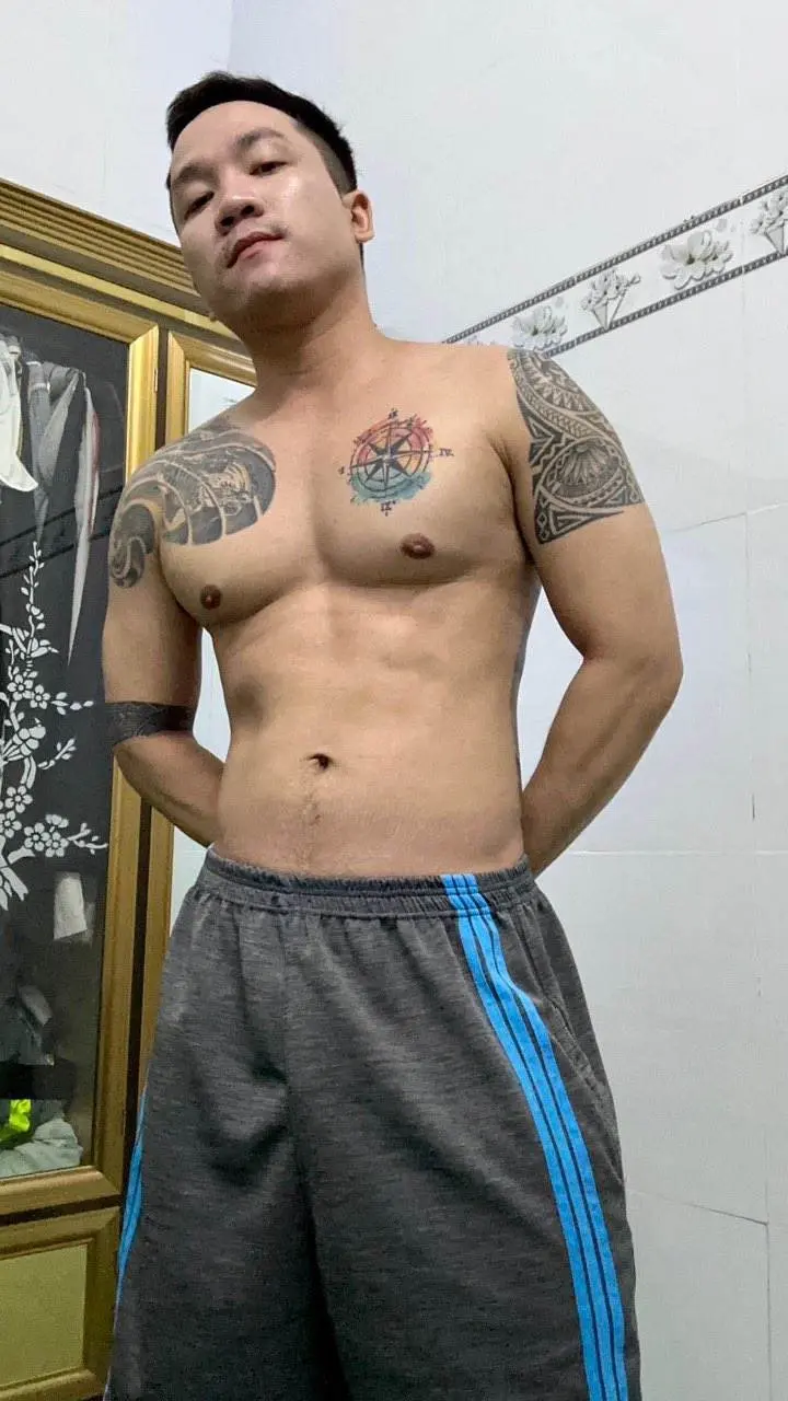 หนุ่มงานดี นางเอกหนัง gay. อยากรุกเจอกันที่โรงแรม