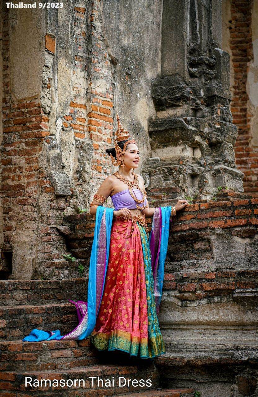Thai Lady and Loy Krathong Festival 🇹🇭