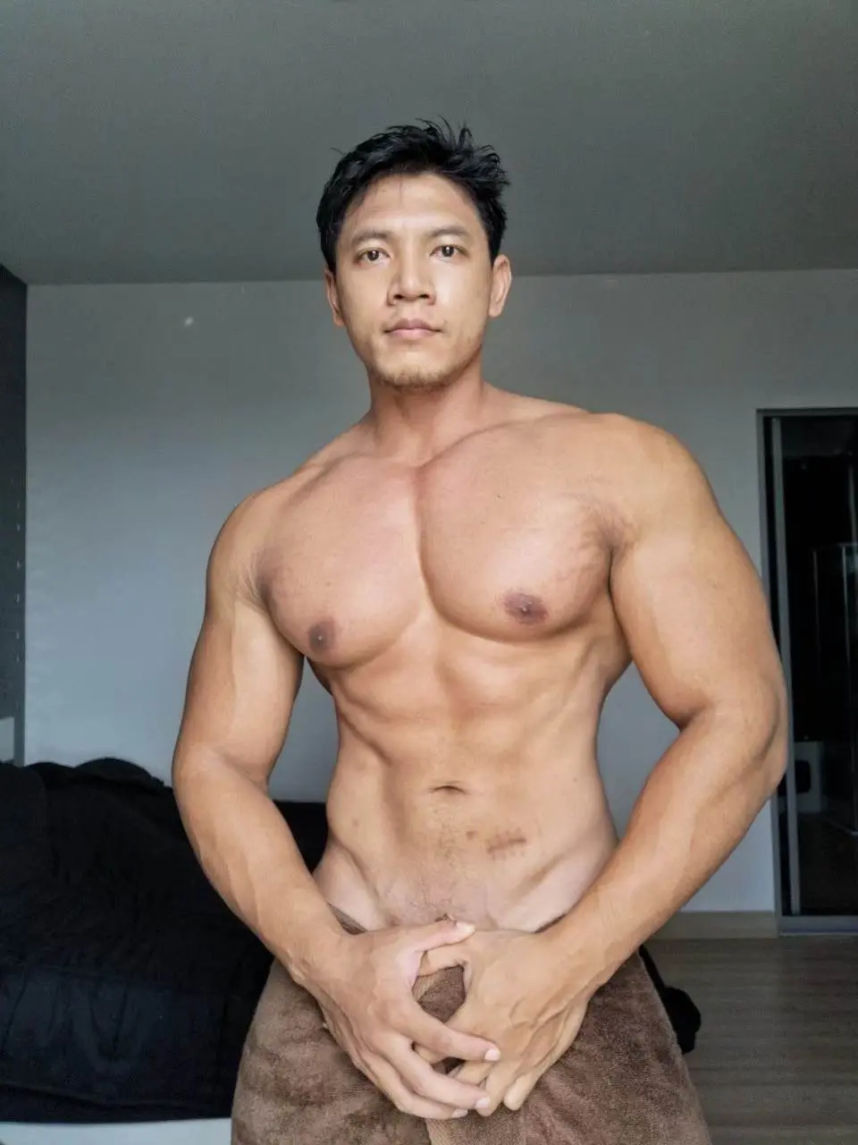 กล้ามใหญ่ ลำใหญ่.
