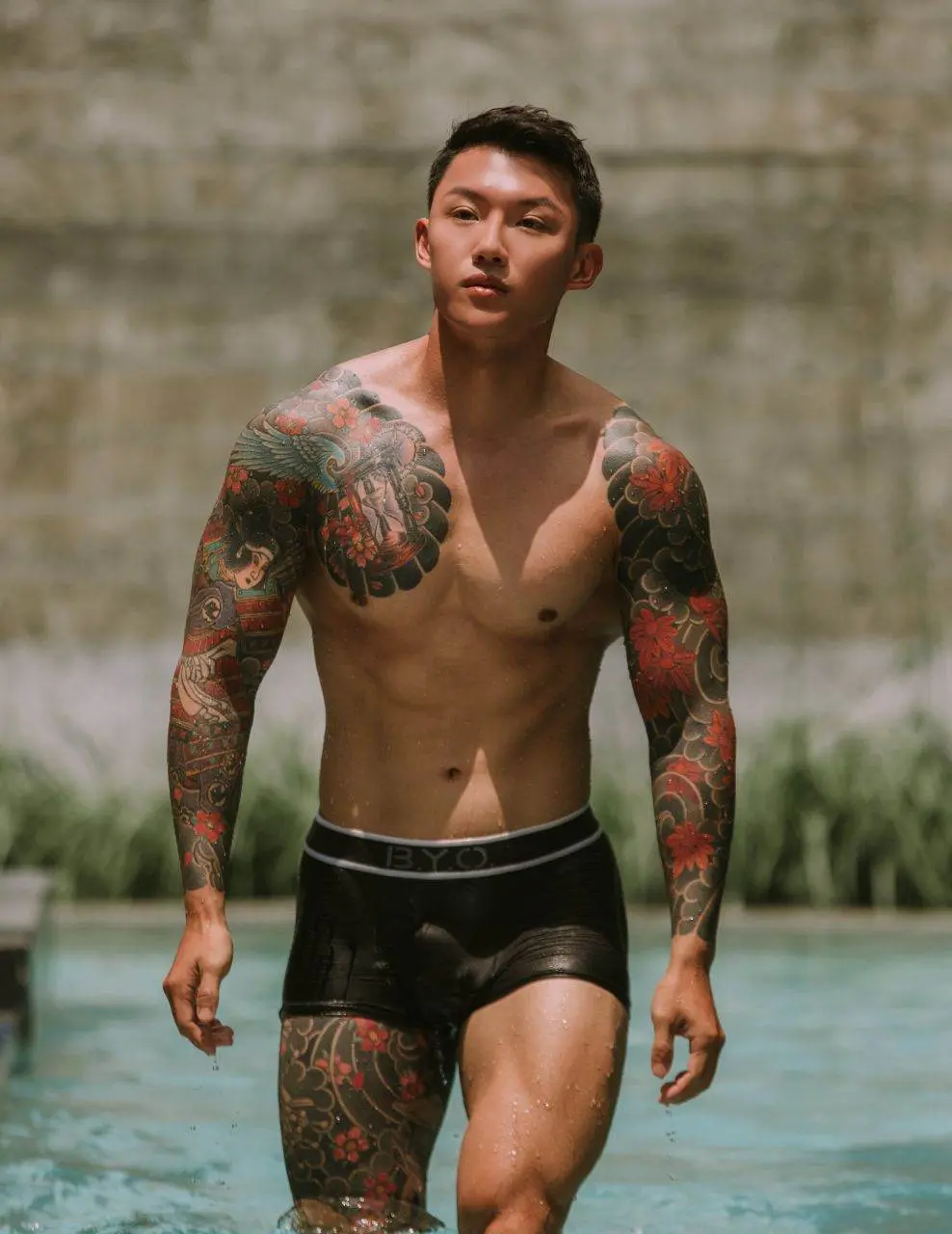 อยู่บ้านเดทกับหญิง มาไทยรับบทเป็น gay.รุก.