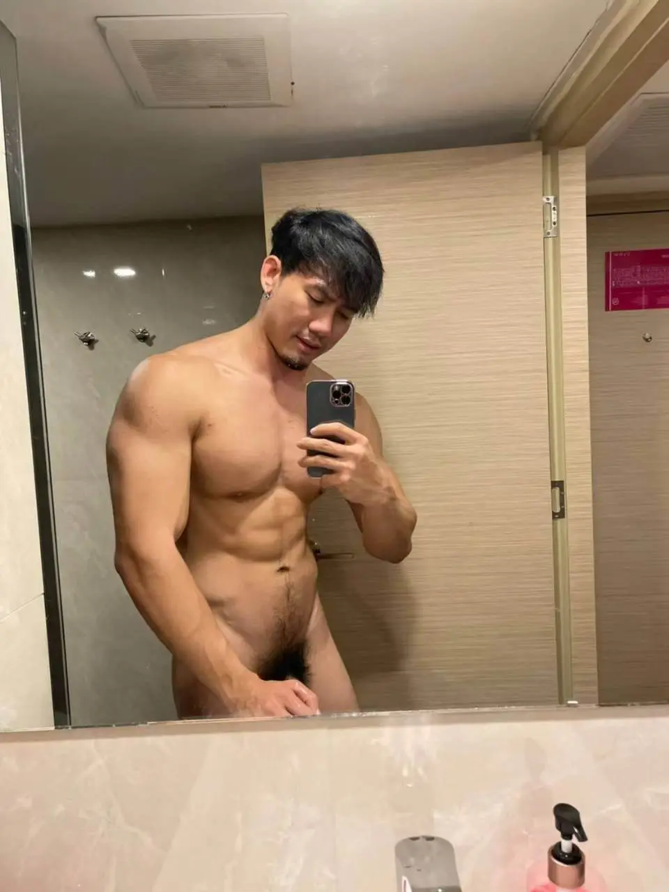 แซม นายแบบอุดรธานี งานดี .