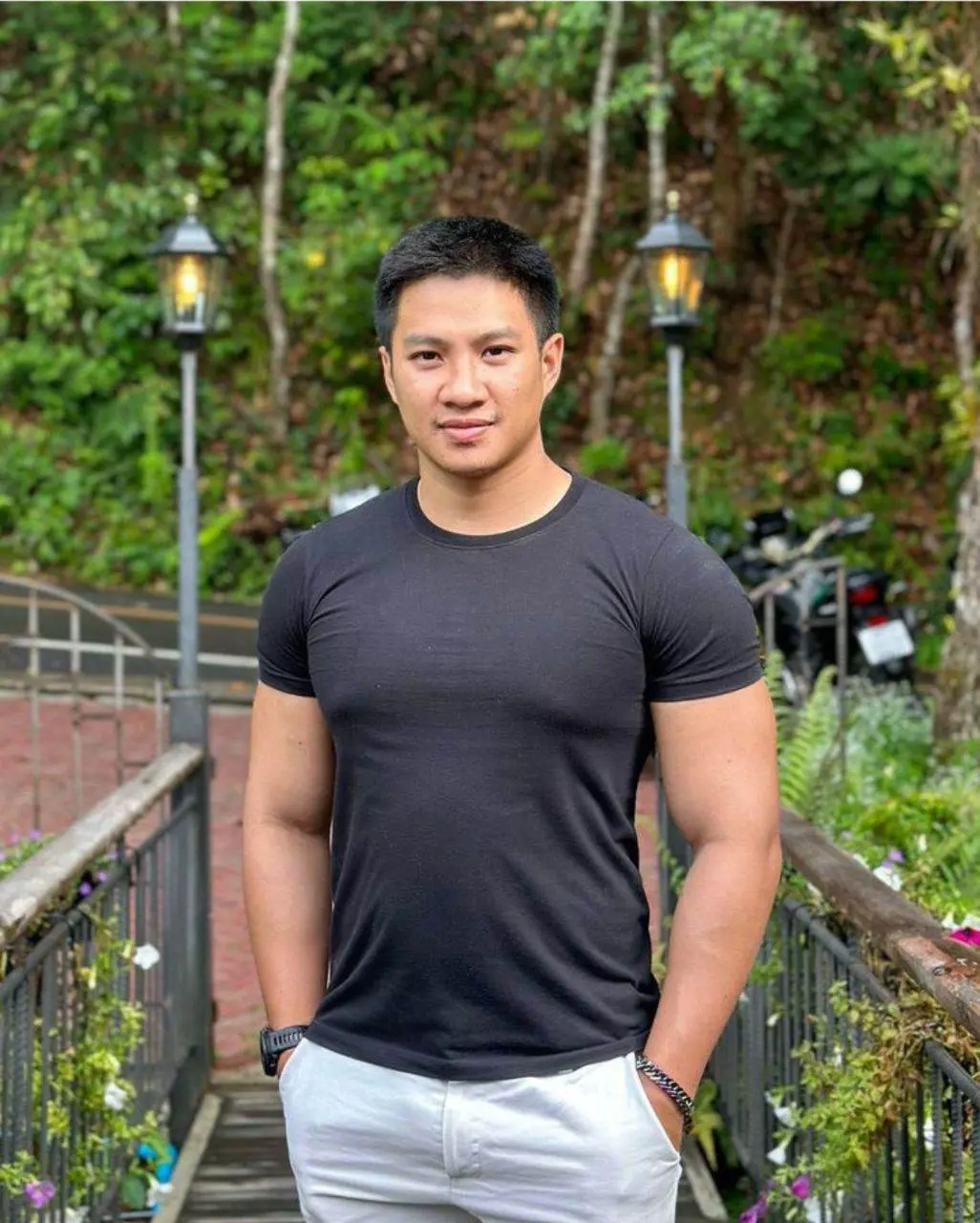 หล่อหุ่นหมี ทบ. ค่ายเชียงใหม่ แม่ริม