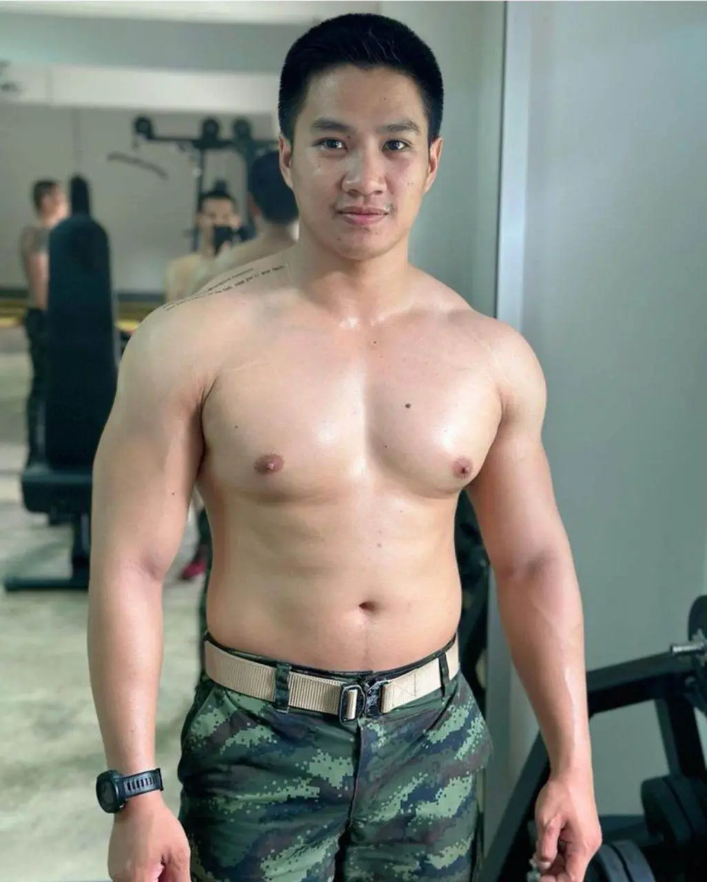 หล่อหุ่นหมี ทบ. ค่ายเชียงใหม่ แม่ริม