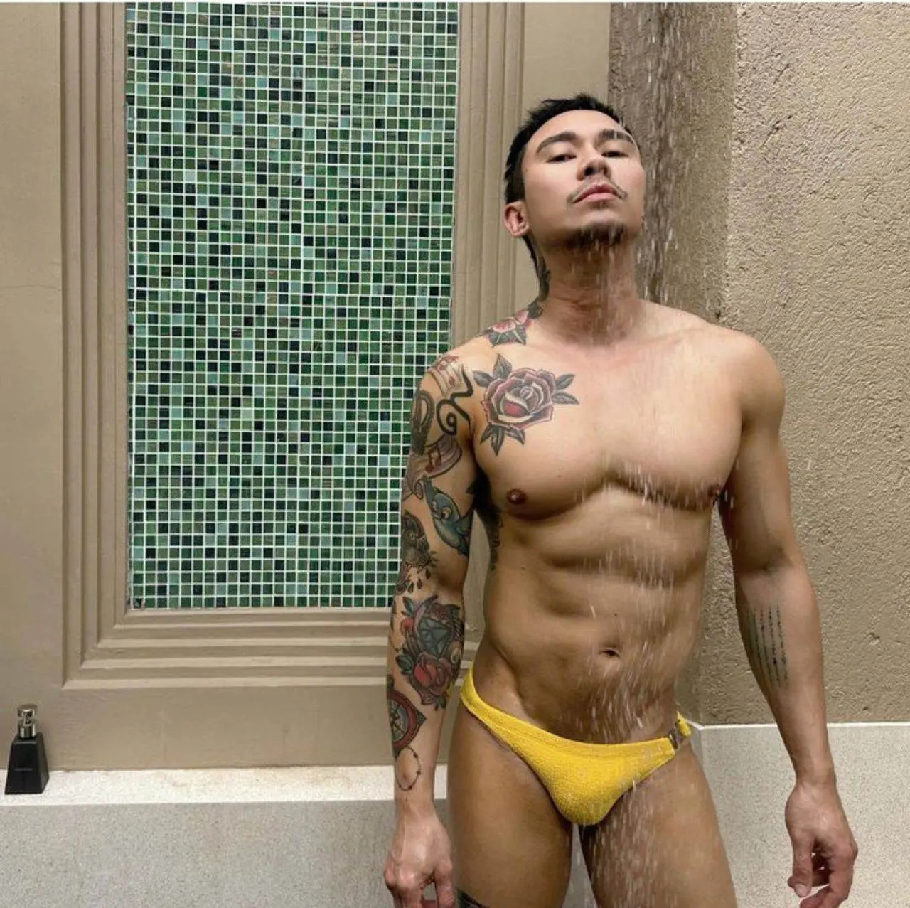 ไอดอลเชียงใหม่ งานดีอเมริกา ค่ายหนัง xxx ของ Mr. piter.