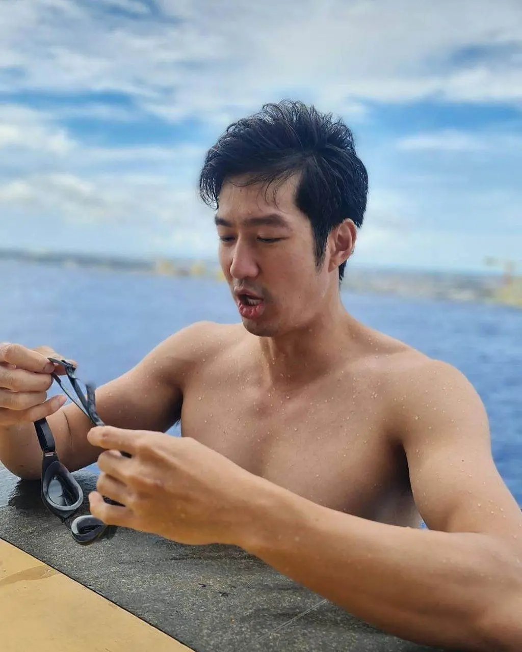 สองรัก คลังน้ำ