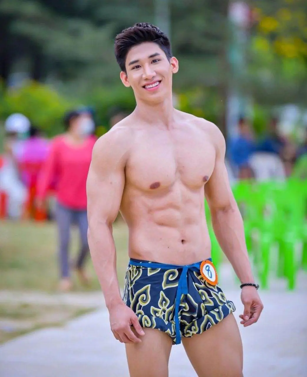 หนุ่มฮอต ห้วยขวางส่งประกวด ig/supercoatboy.