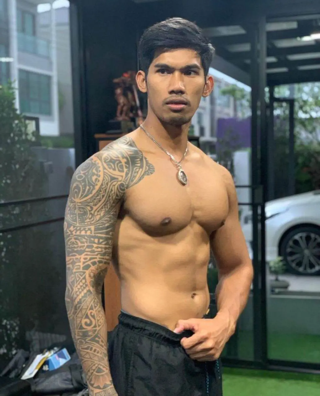 พ่อขุนแผนแสนสะท้าน