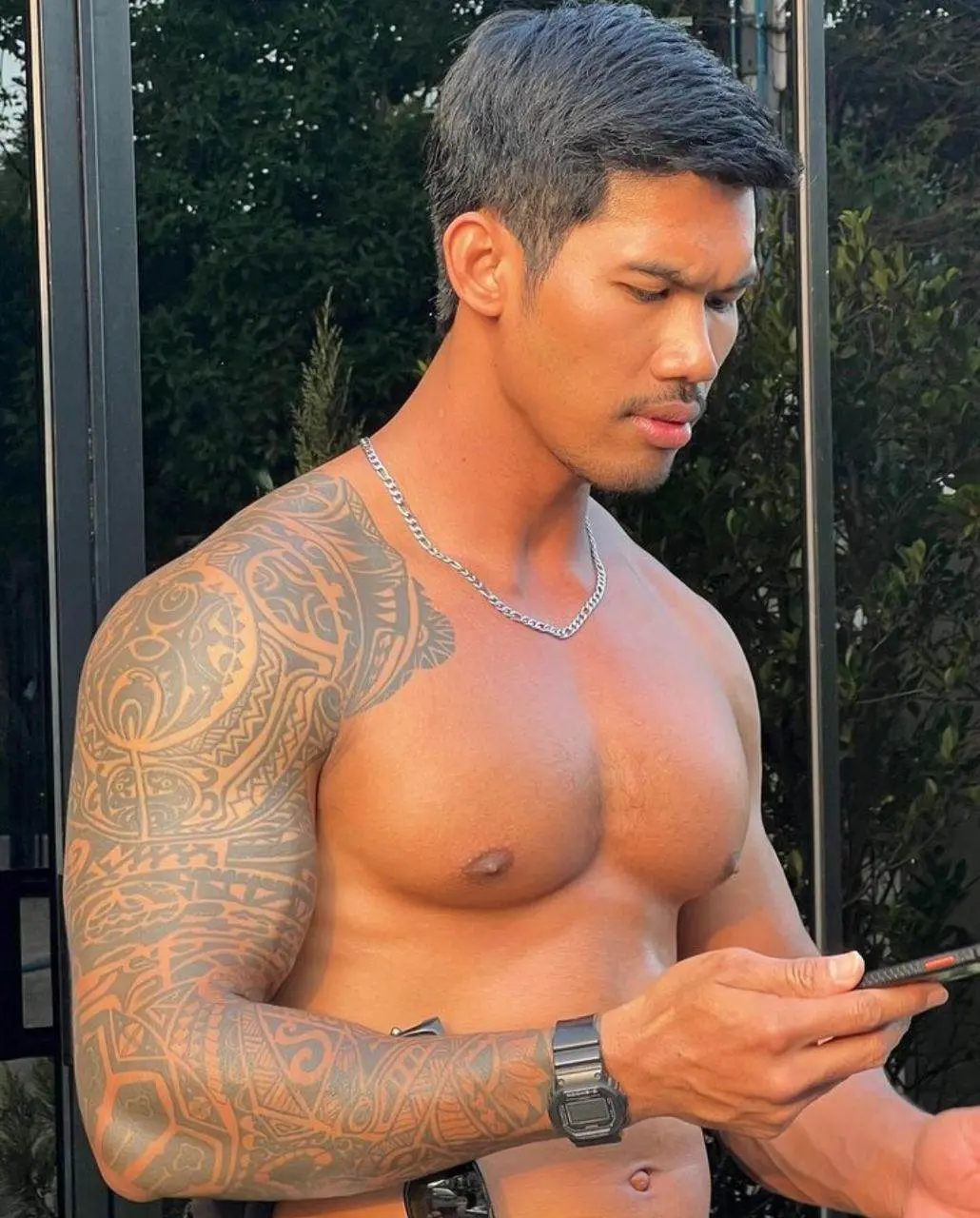 พ่อขุนแผนแสนสะท้าน