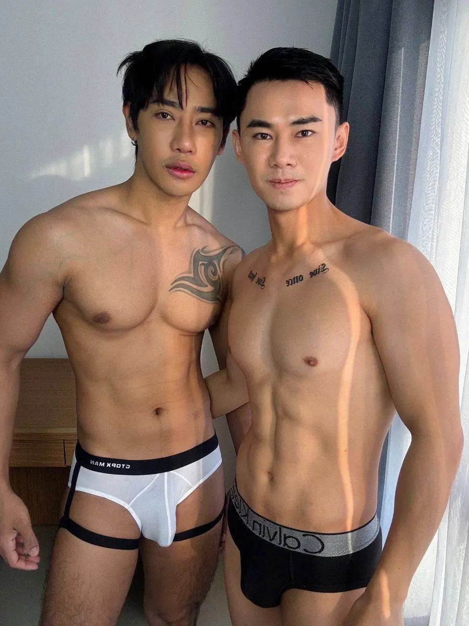 ฟินบนเตียง พี่เฟิสท์ รับเป็นรับ หนังX คลิปเสวทุกงาน.
