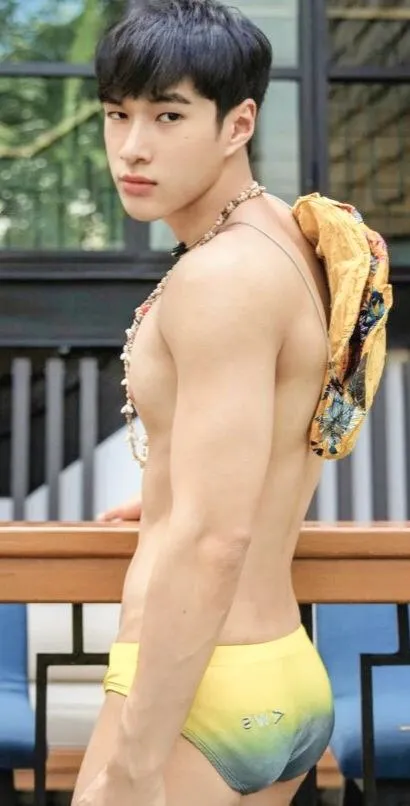 วังสรานรมย์คืนนี้ เจองานดีเพียบ หนึ่งน้องสองเสียบเสร็จเรียบร้อย