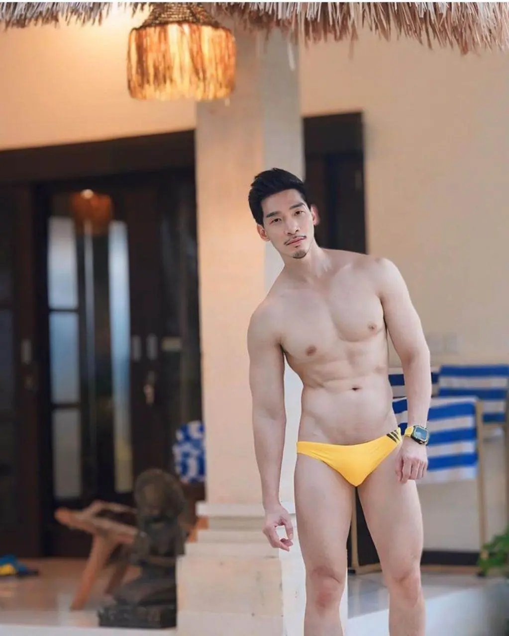 หล่อจาก สิงคโปร์