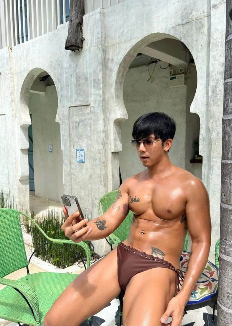 ติดเที่ยวทะเล.