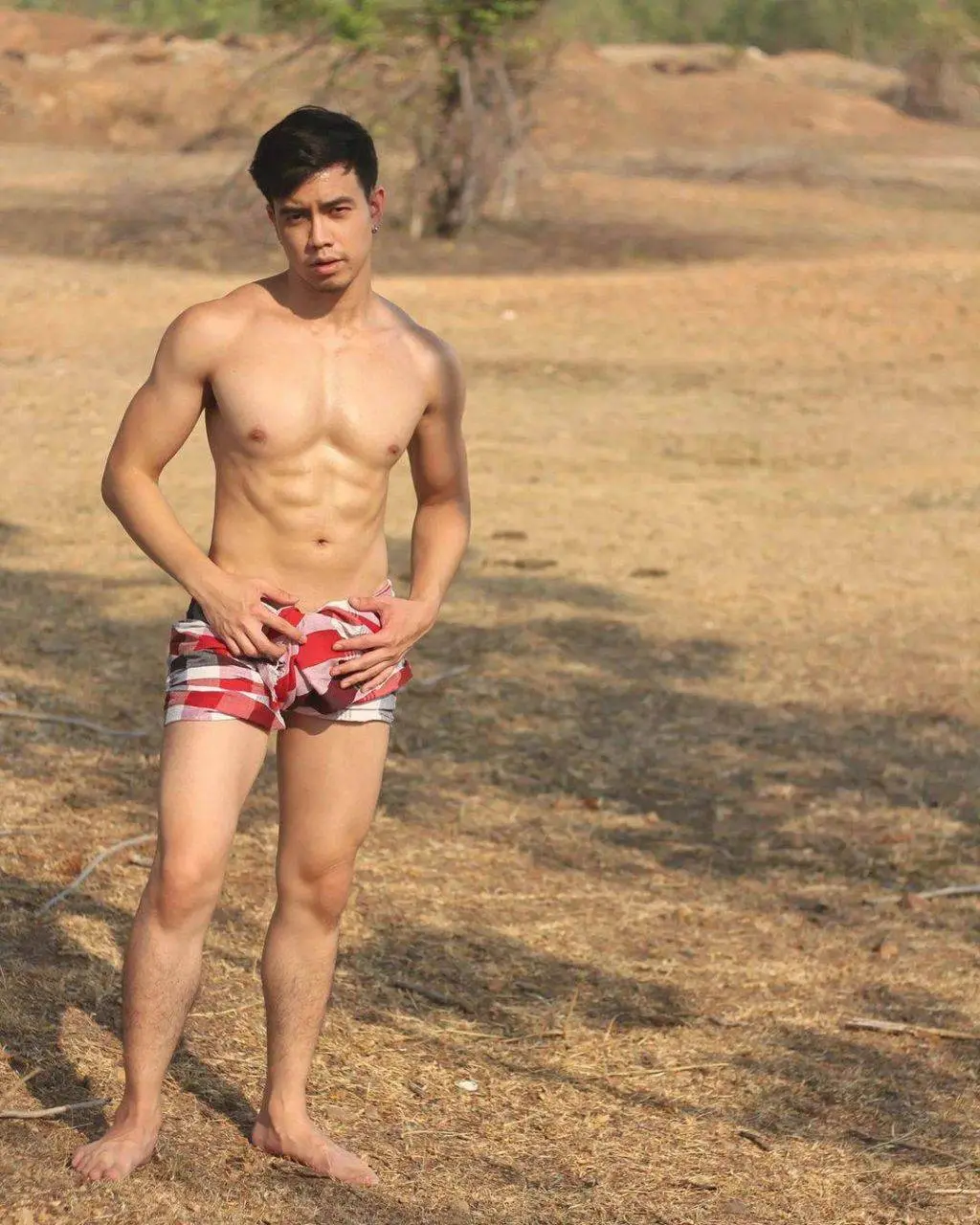 ลิ้นสั่นรอออออ