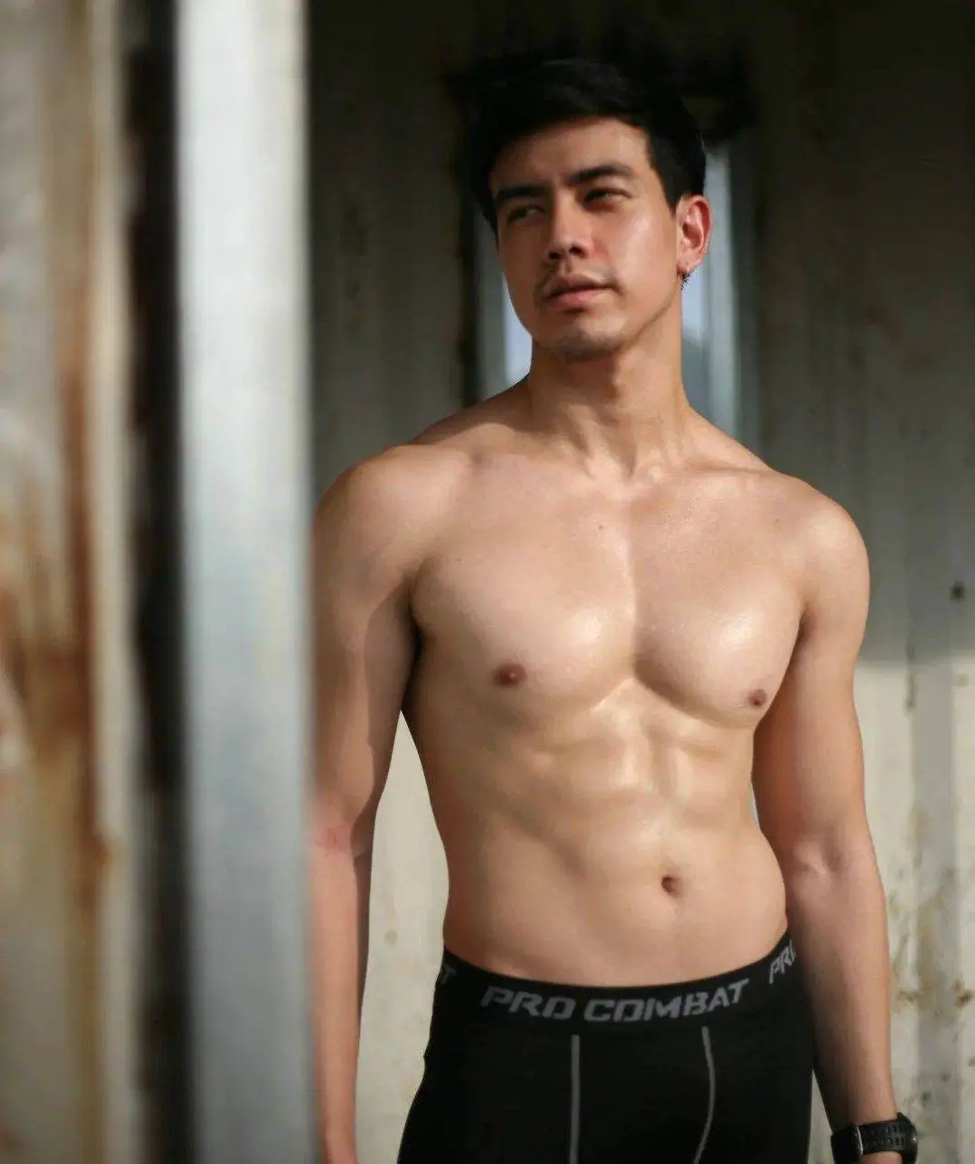 ลิ้นสั่นรอออออ