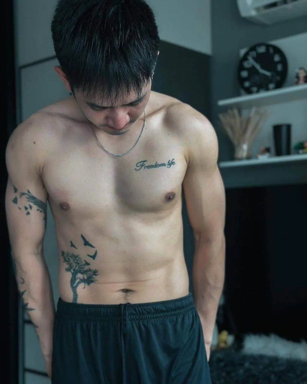 พร้อมยอมทุกท่าเพื่อพี่
