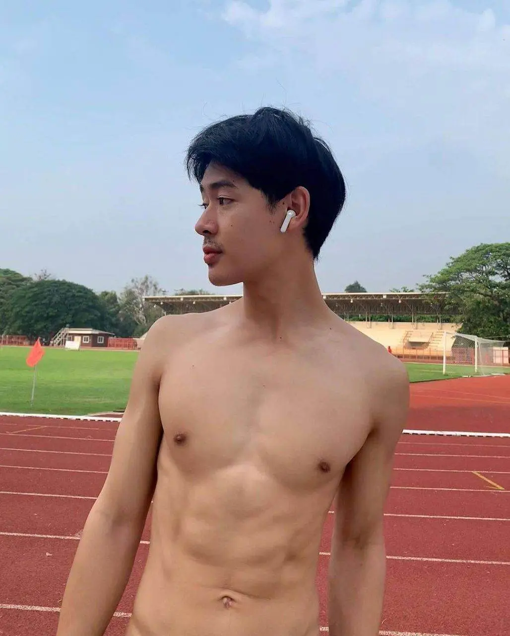 กล้ามกับโนมมม เลียแพล็บๆ