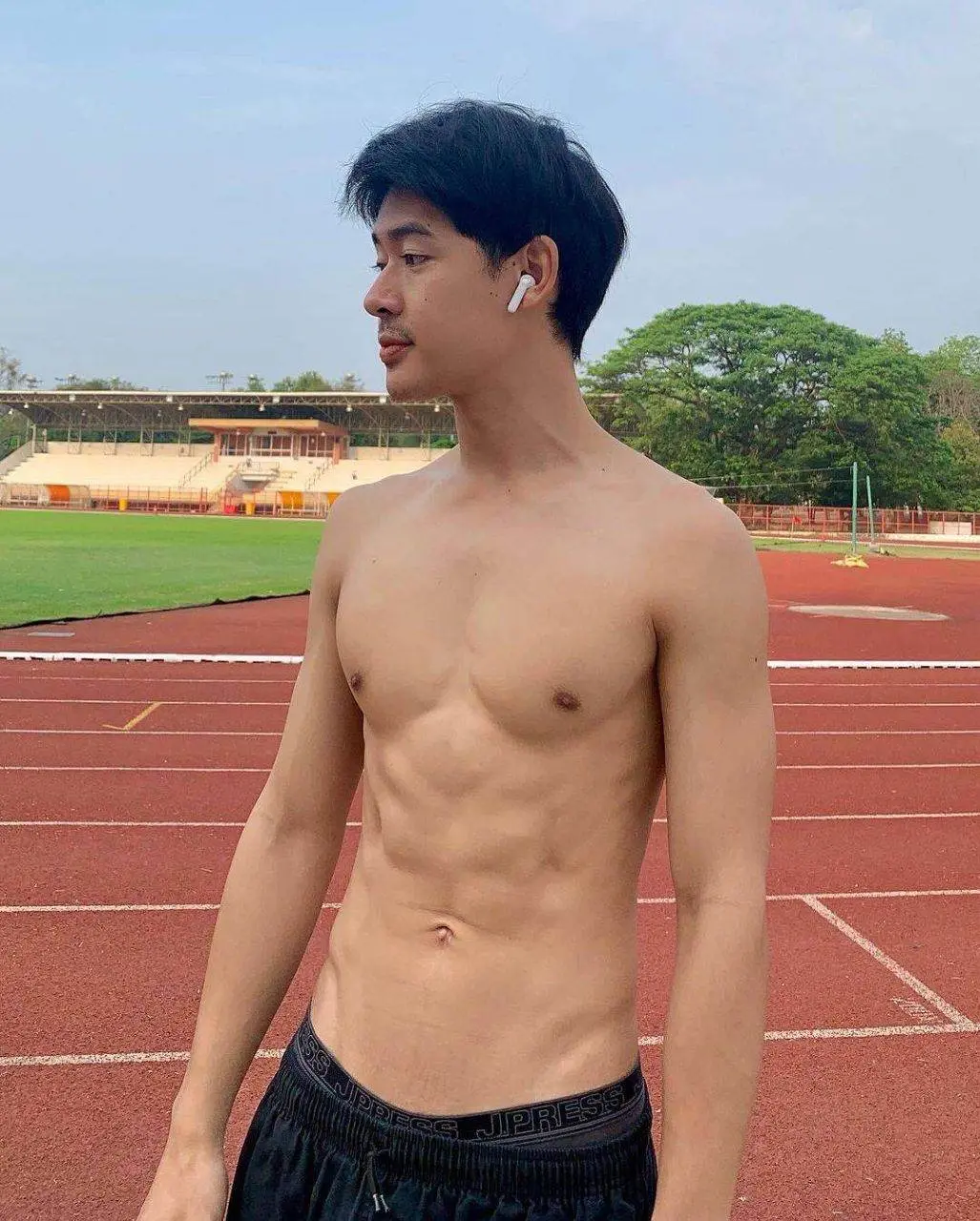 กล้ามกับโนมมม เลียแพล็บๆ