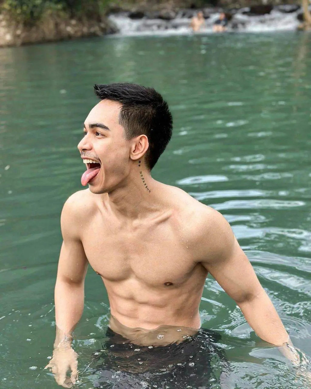 กล้ามกับโนมมม เลียแพล็บๆ