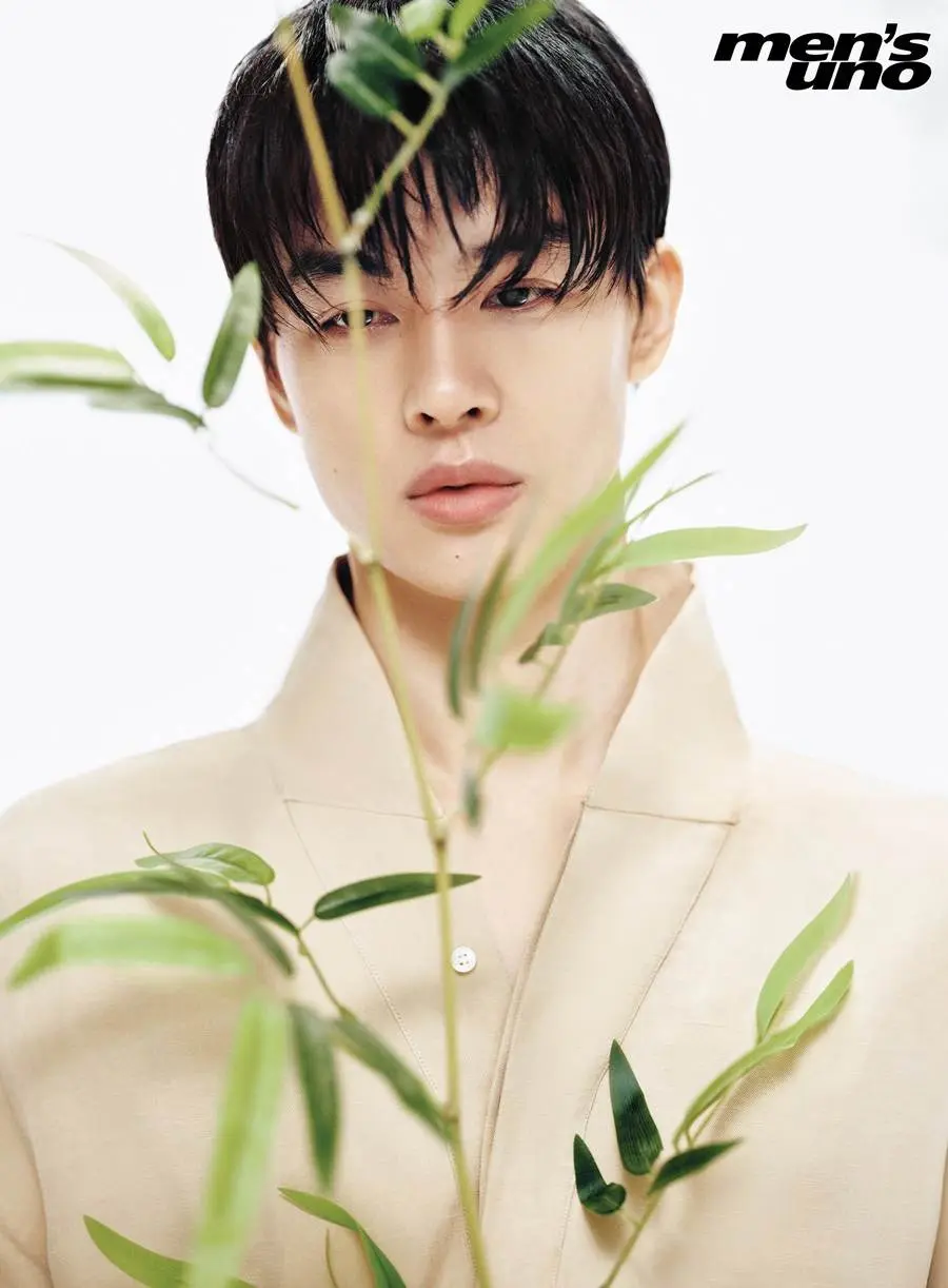 Yin Fang @ Men&rsquo;s Uno China February 2024