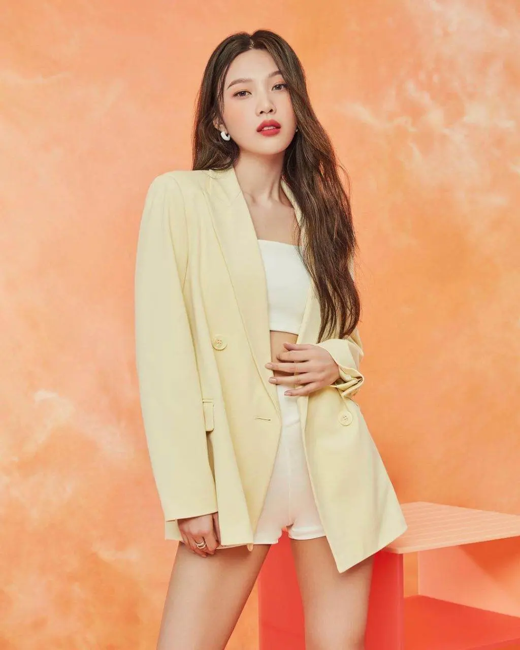 จอย red velvet ใบหน้าสวย น่ารัก รอยยิ้มมีเสน่ห์ ดวงตาเป็นประกาย