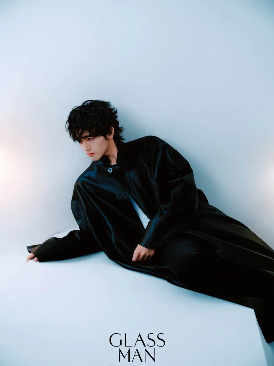 Chen Feiyu @ Glass Man Spring 2024