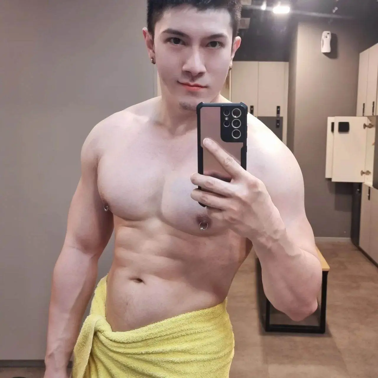 ขาว หล่อแห่งชาติ ฮ่องกง.