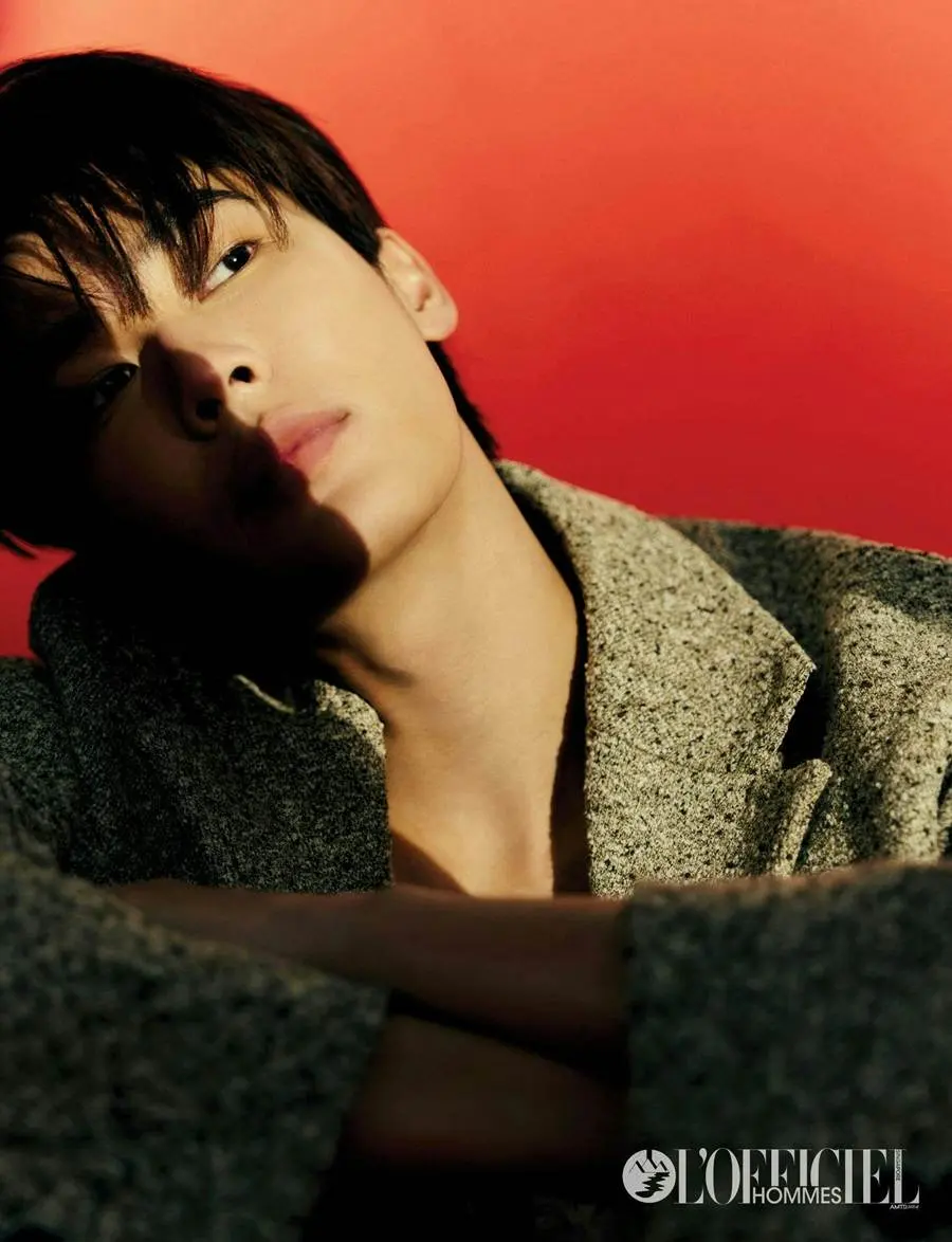 ดิว จิรวรรตน์ @ L'Officiel Hommes Singapore March 2024
