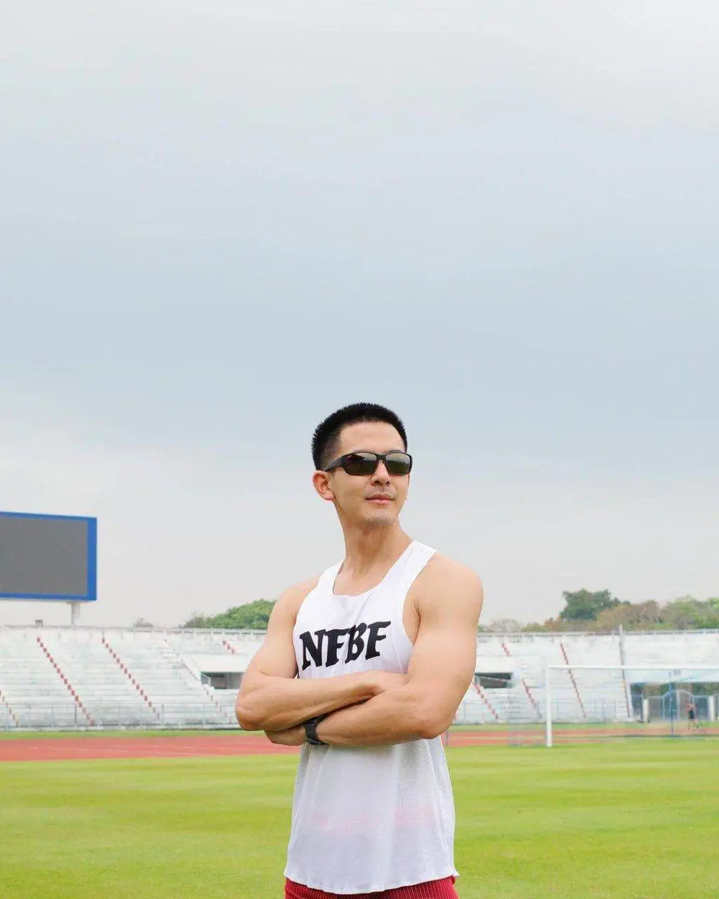 ดาราหนุ่มหล่อเข้ม