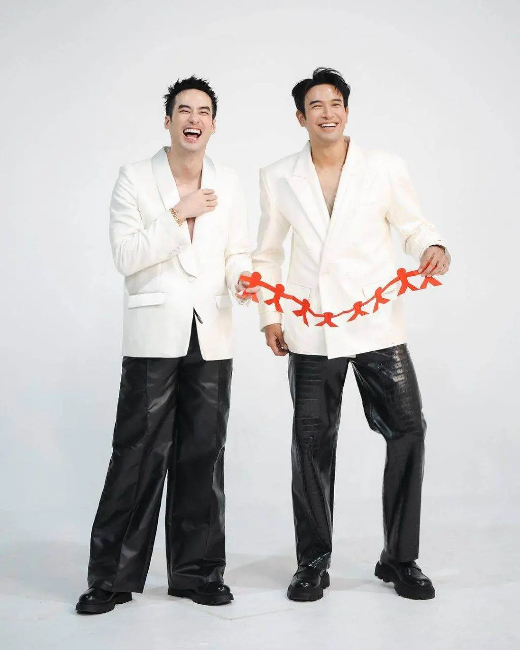 ดาราหนุ่มหล่อเข้ม