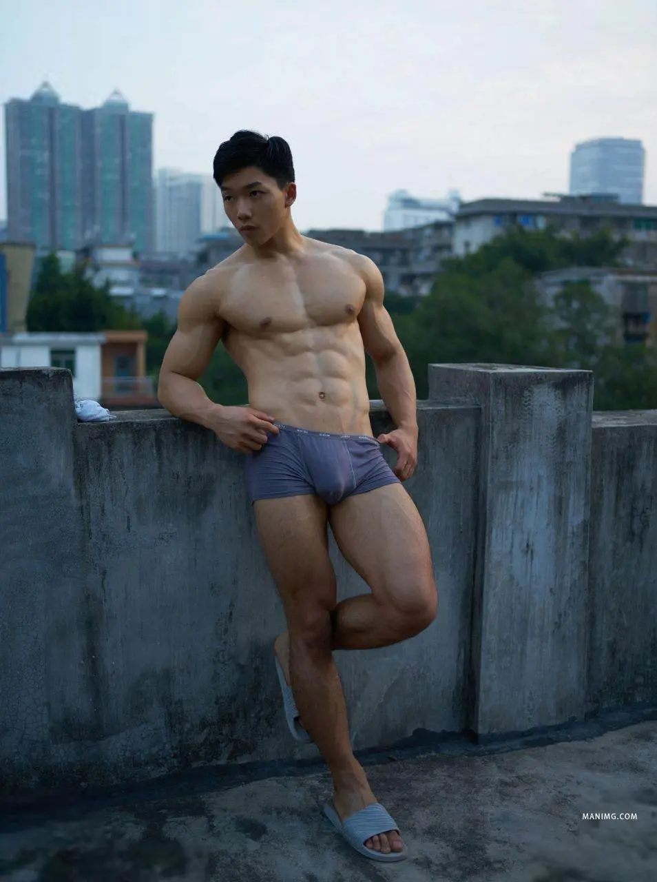 หนุ่มหล่อขึ้นปก 1193