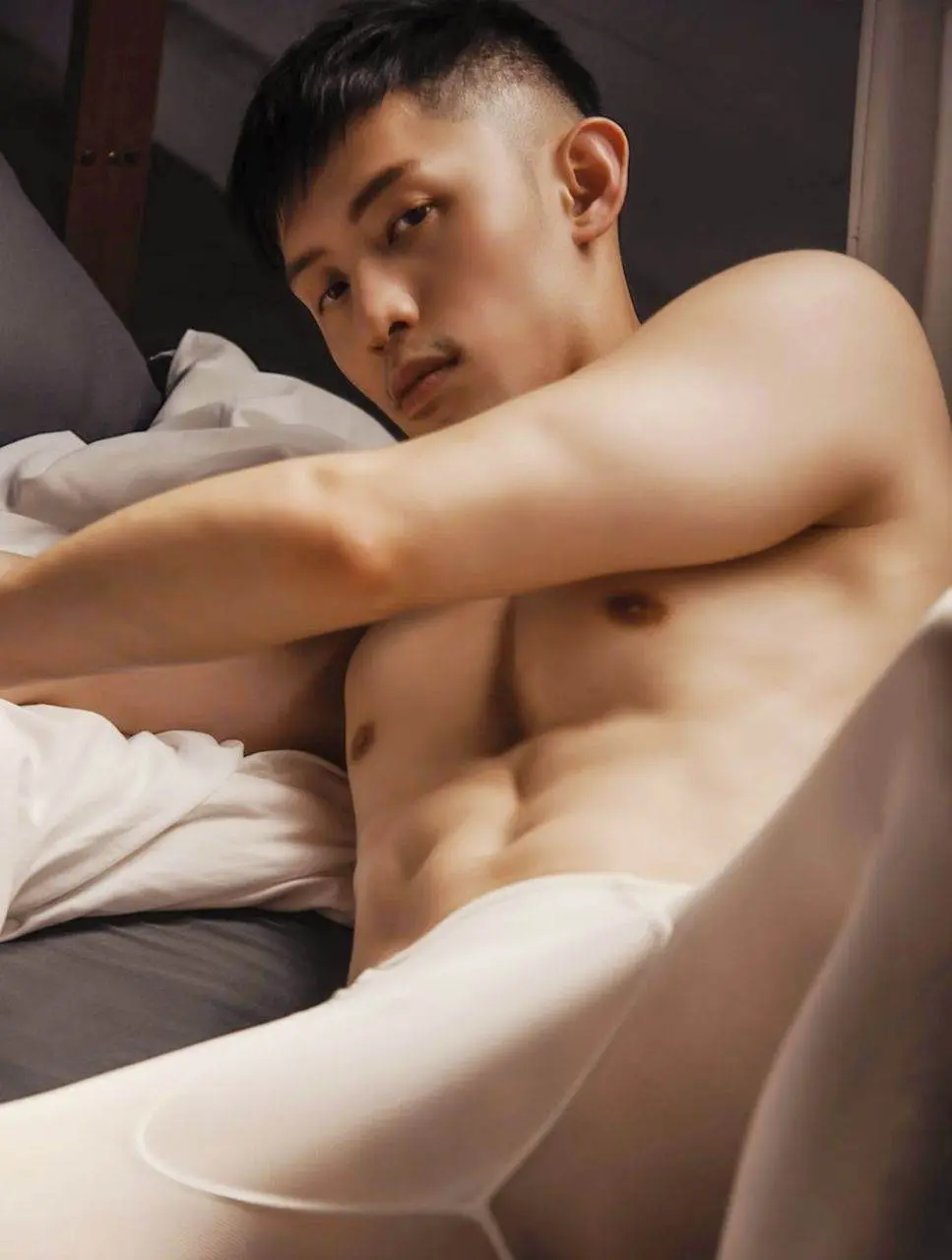 สอดรู้สอดเห็น