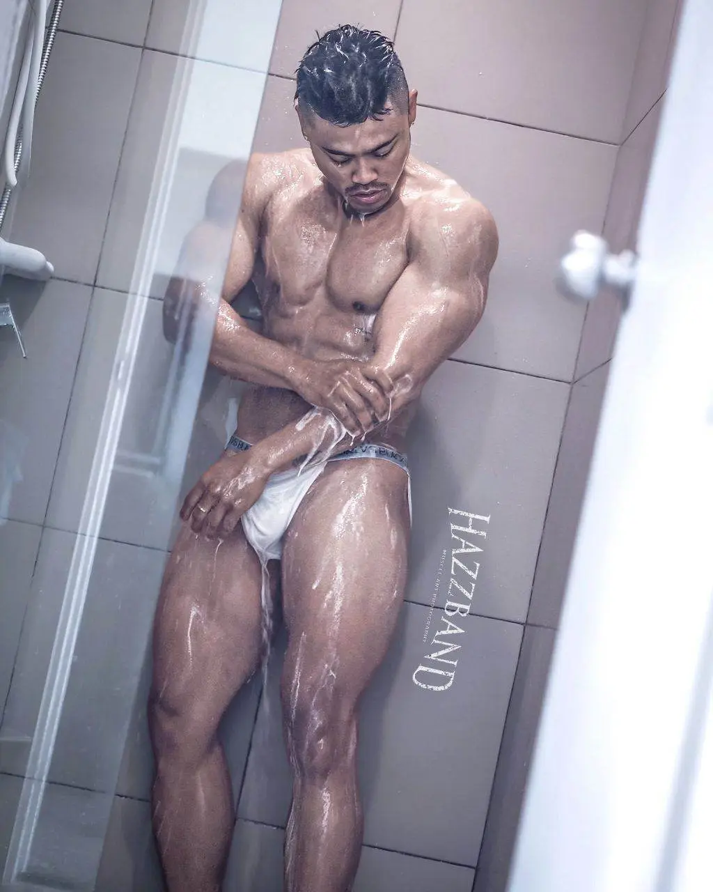 Model : Guy  เทรนเนอร์ DD.fisness ซ.อารีย์ 1.
