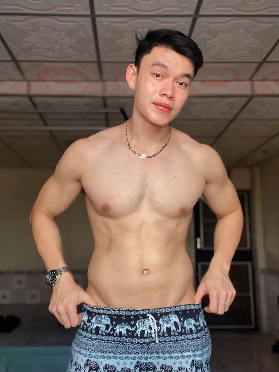 ถอดโชว์เรือนร่าง 2882