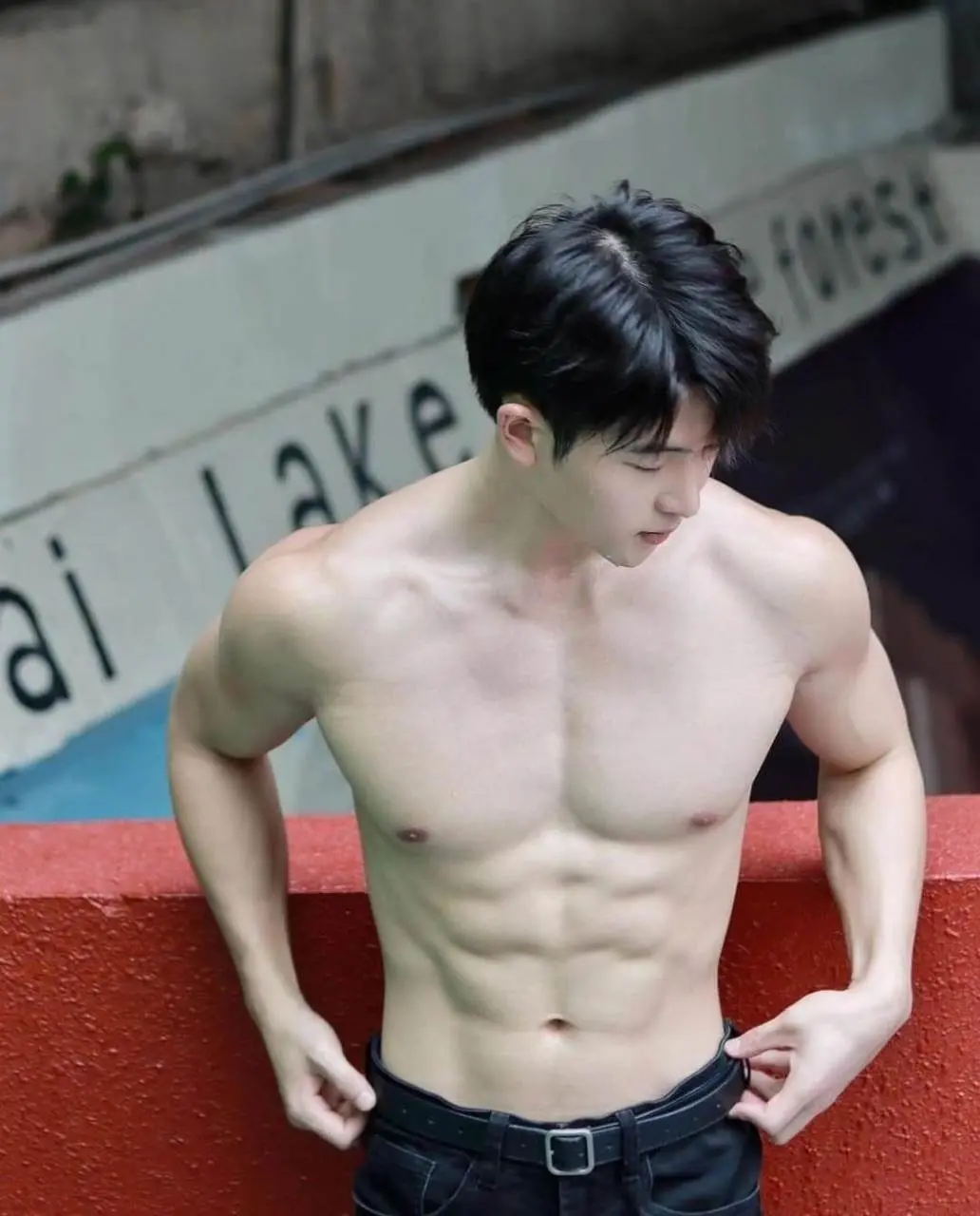ถอดโชว์เรือนร่าง 2882