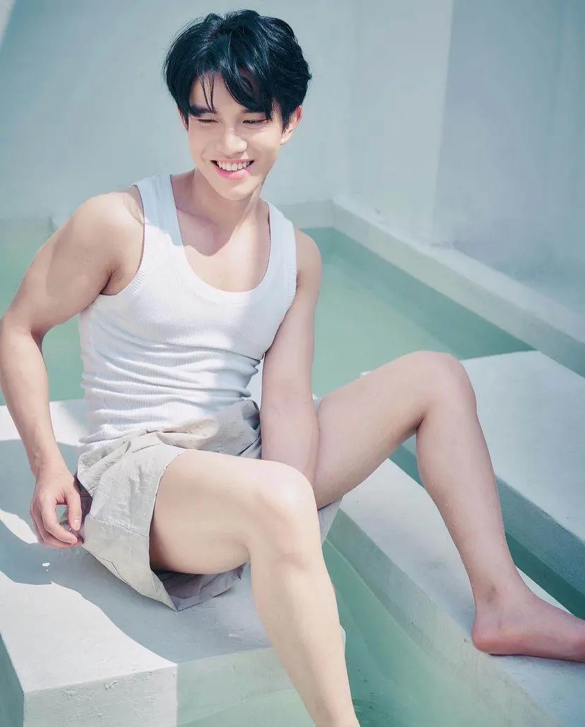 ถอดโชว์เรือนร่าง 2882